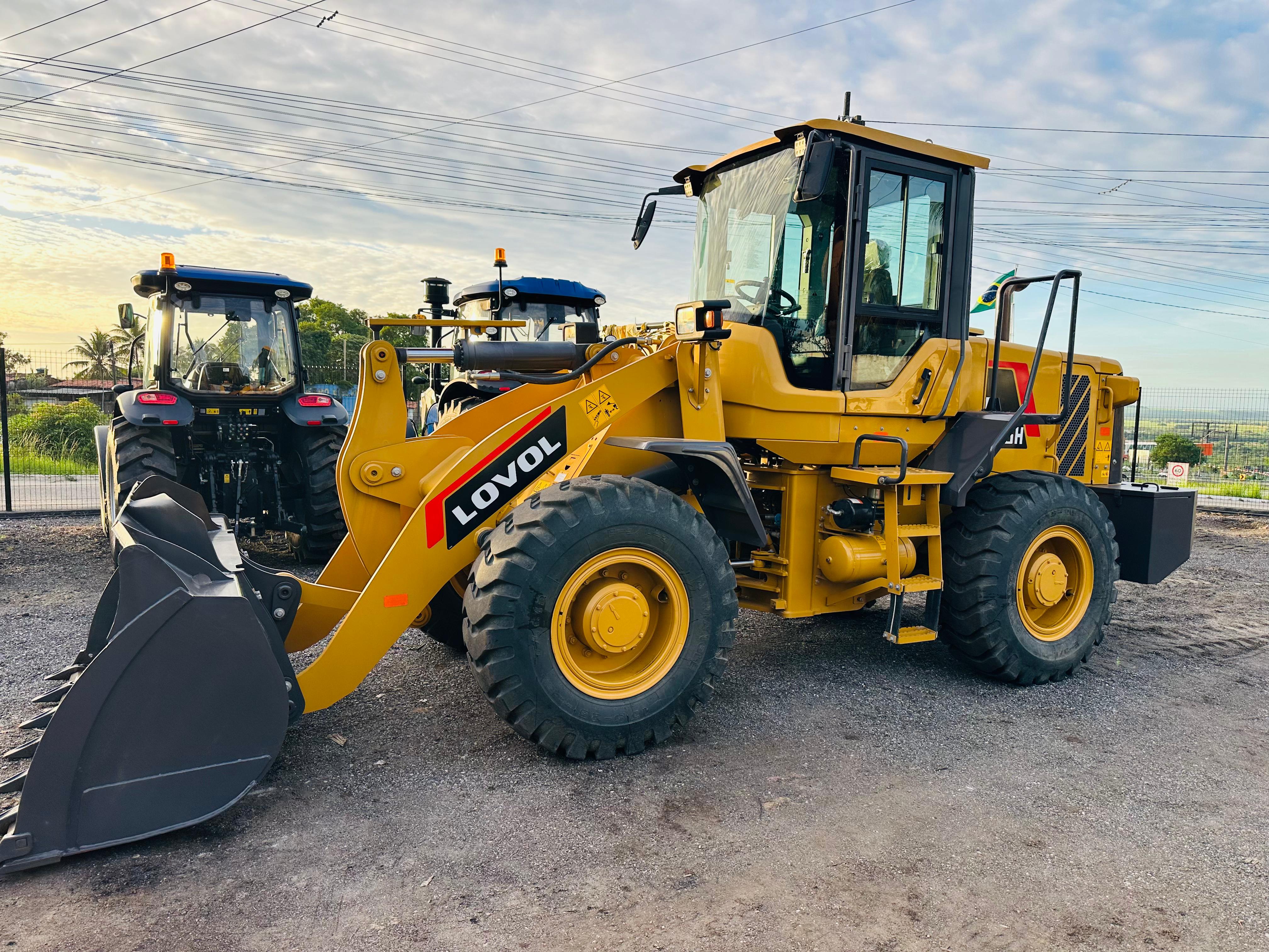 LOVOL FL936H MOTOR CUMMINS - 2024